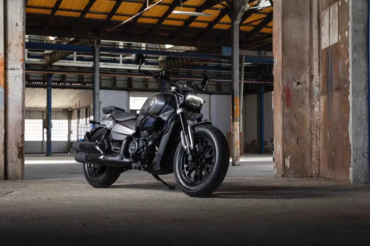 Benelli Leoncino Bobber 400: la cruiser anticipa EICMA ed arriva su strada (43)