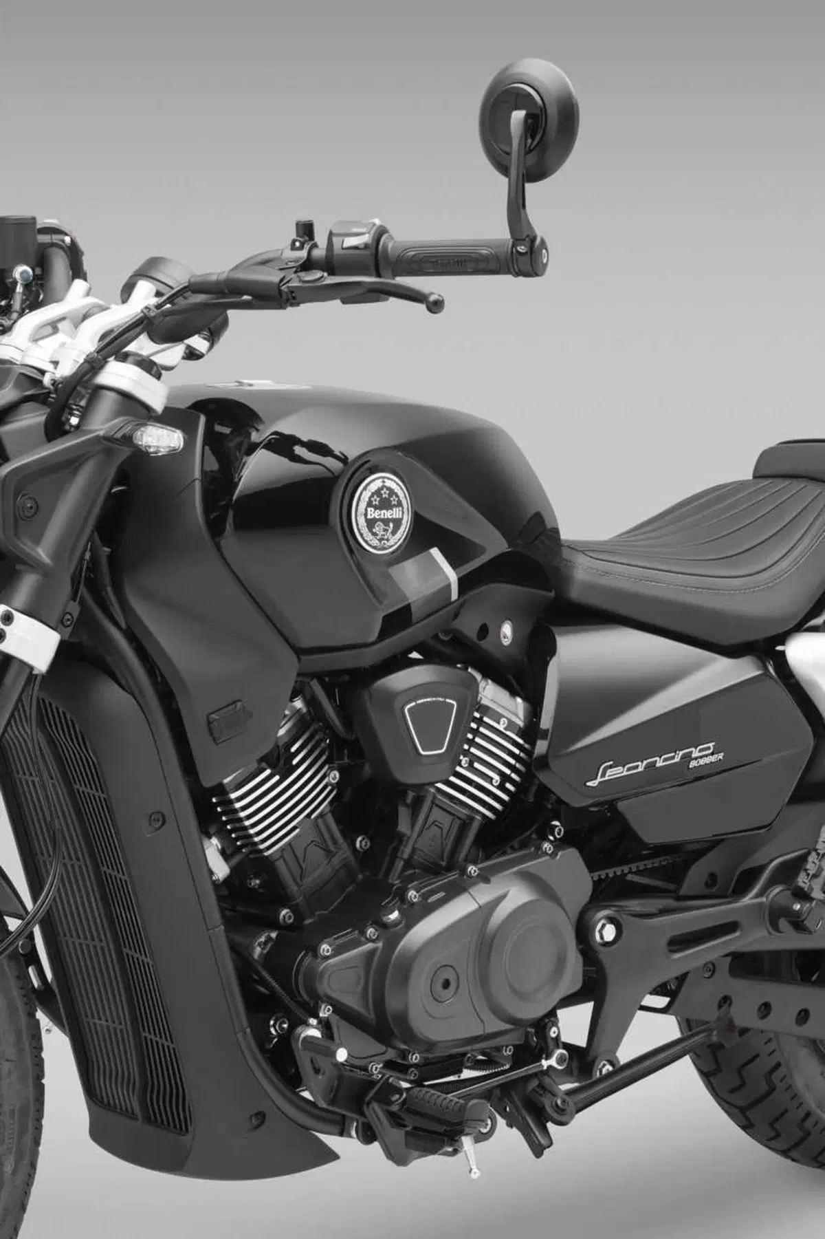 Benelli Leoncino Bobber 400: la cruiser anticipa EICMA ed arriva su strada (63)