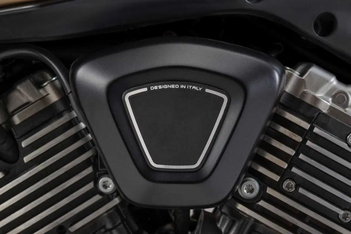 Benelli Leoncino Bobber 400: la cruiser anticipa EICMA ed arriva su strada (67)