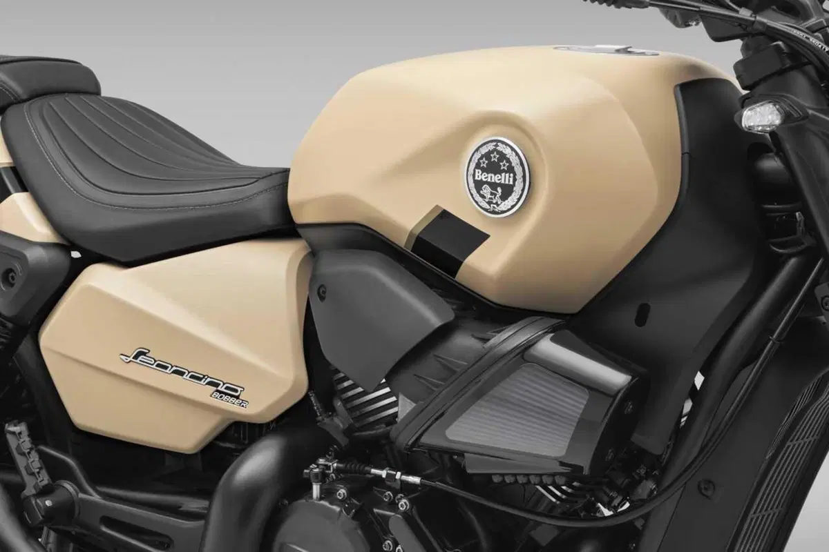 Benelli Leoncino Bobber 400: la cruiser anticipa EICMA ed arriva su strada (107)