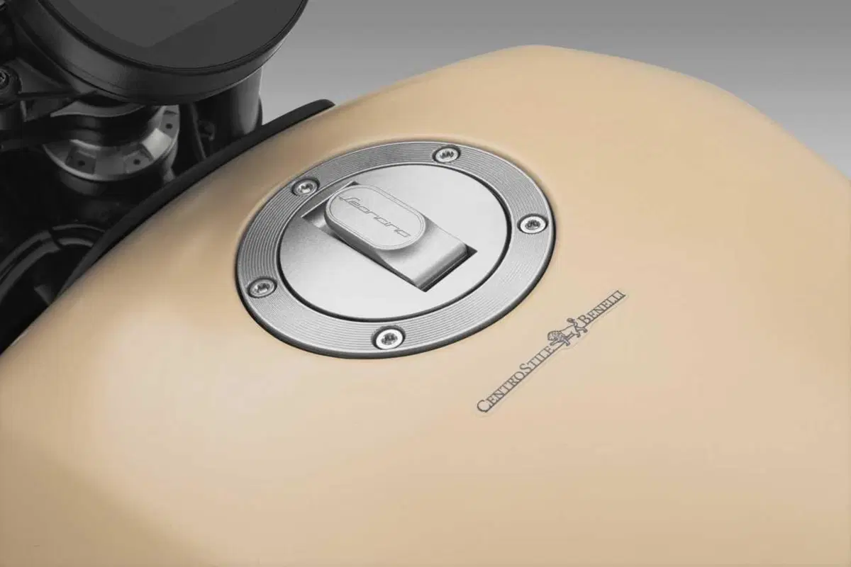 Benelli Leoncino Bobber 400: la cruiser anticipa EICMA ed arriva su strada (108)