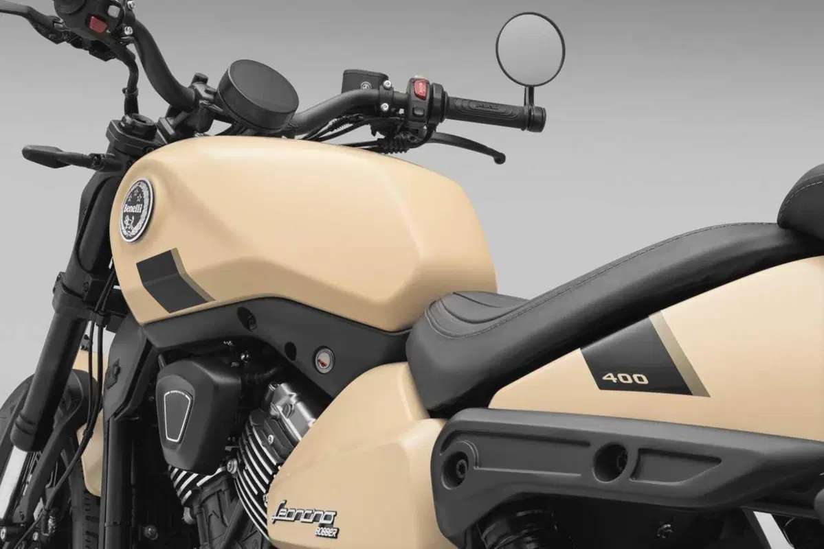 Benelli Leoncino Bobber 400: la cruiser anticipa EICMA ed arriva su strada (109)
