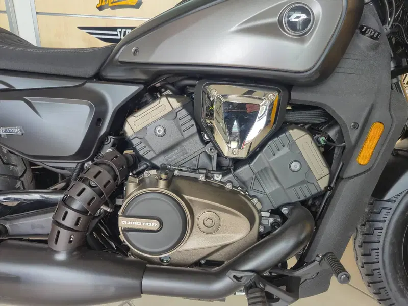 QJ Motor SRV 600 V (2025 - 26) (3)