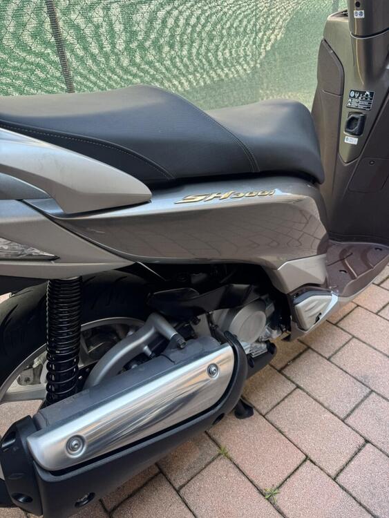Honda SH 300 i ABS (2011 - 13) (3)