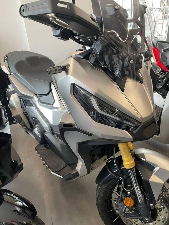 Honda X-ADV 750 DCT (2021 - 24) (3)