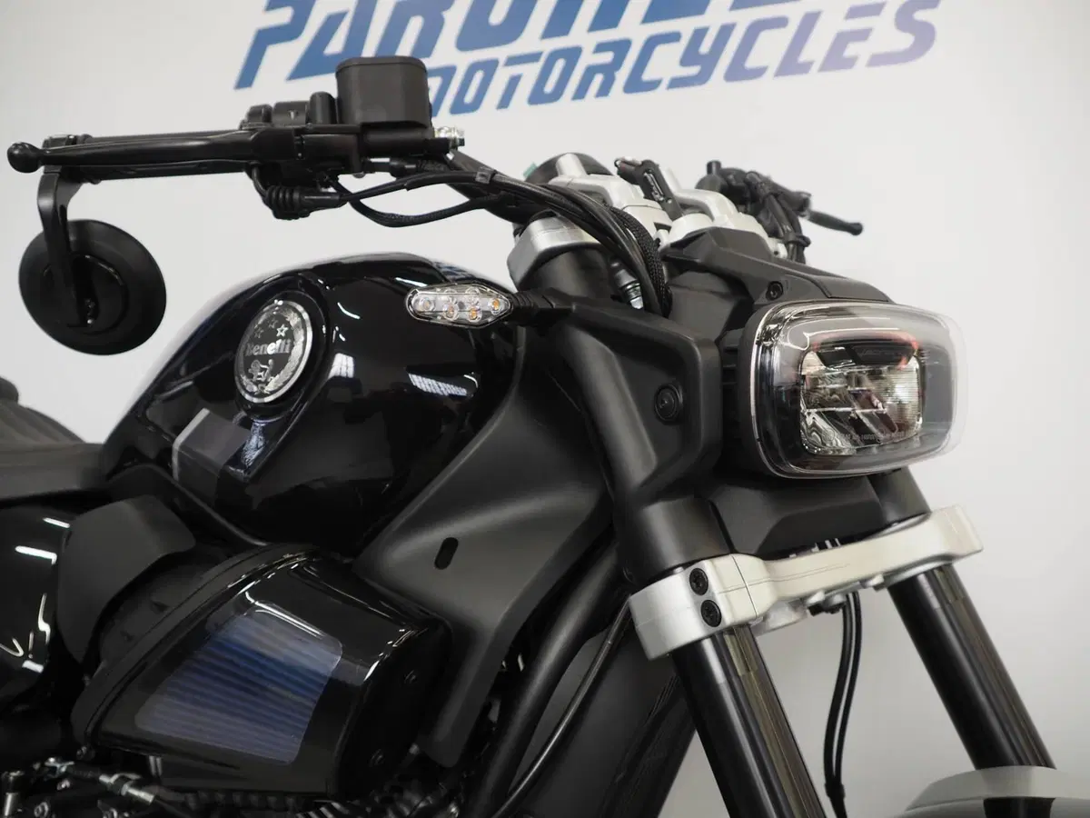 Benelli Leoncino 400 Bobber (2026) (6)