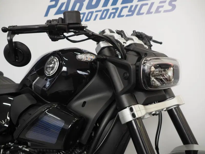 Benelli Leoncino 400 Bobber (2026) (6)