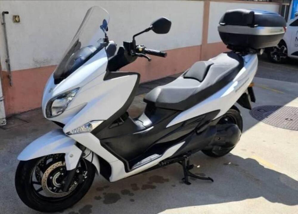 Suzuki Burgman AN 400 (2017 - 20) (2)