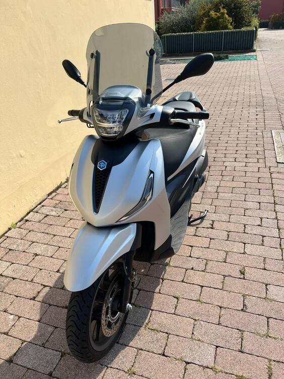 Piaggio Beverly 300 S (2021)