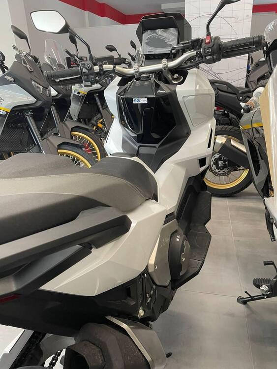 Honda X-ADV 750 (2025) (3)