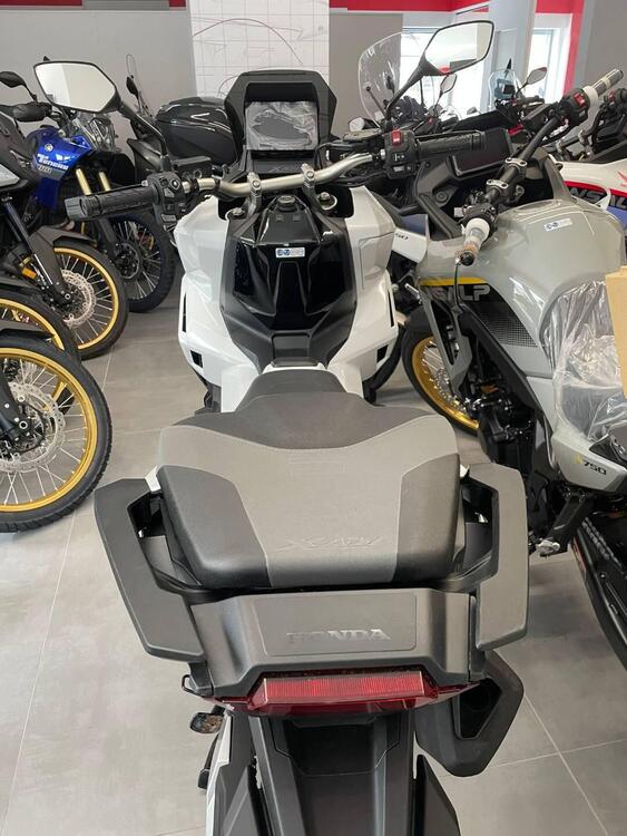 Honda X-ADV 750 (2025) (4)
