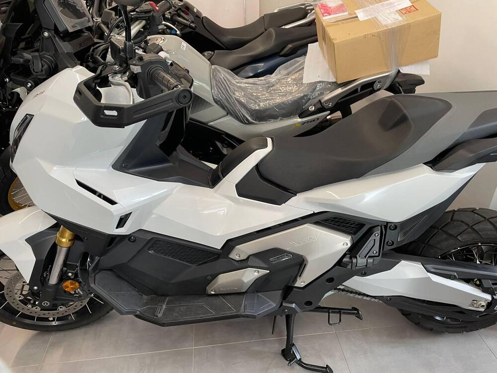 Honda X-ADV 750 (2025) (5)