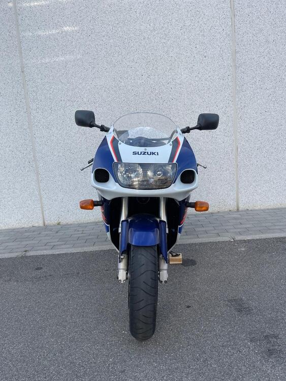 Suzuki GSX-R 750 (3)