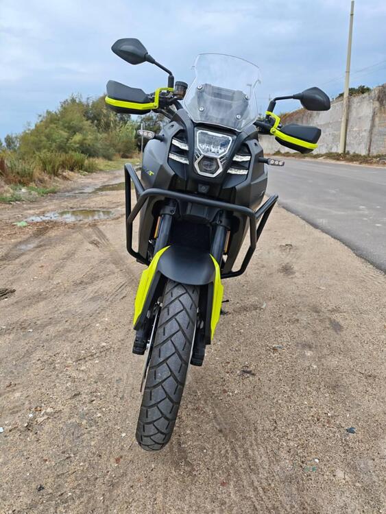 QJ Motor SVT 650 X (2024) (2)