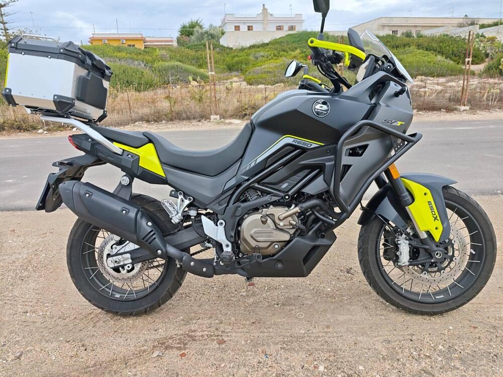 QJ Motor SVT 650 X (2024) (3)