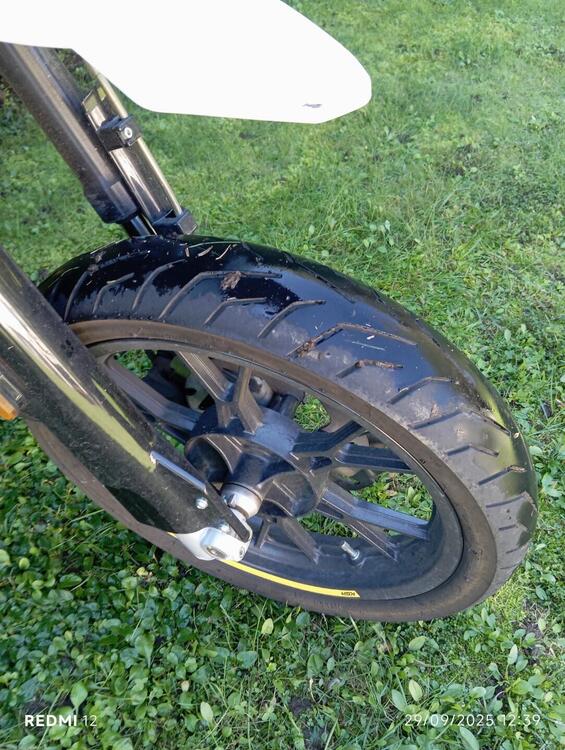 KSR Moto TR 50 SM 2T (2019 - 20) (5)