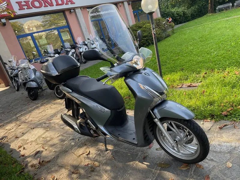 Honda SH 150i ABS (2013 - 16) (4)