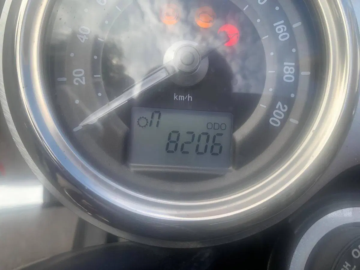 Triumph Bonneville T120 (2016 - 20) (3)