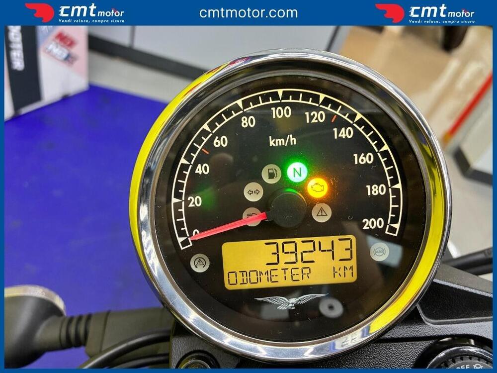 Moto Guzzi V7 III Stone Night Pack (2019 - 20) (5)