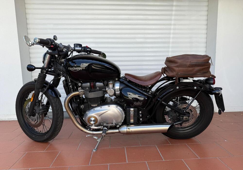 Triumph Bonneville Bobber 1200 (2017 - 20) (2)