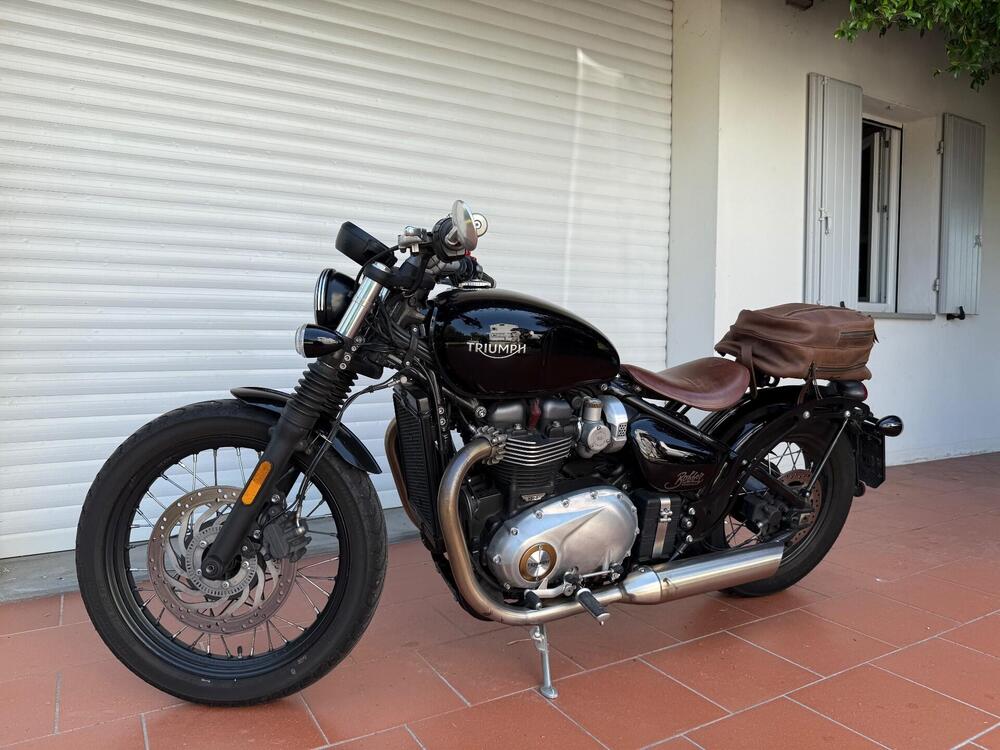 Triumph Bonneville Bobber 1200 (2017 - 20) (3)