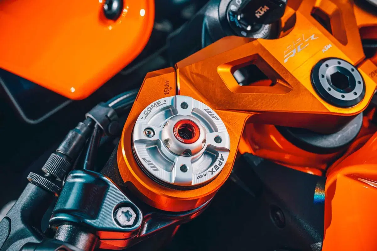KTM 990 RC R (5)