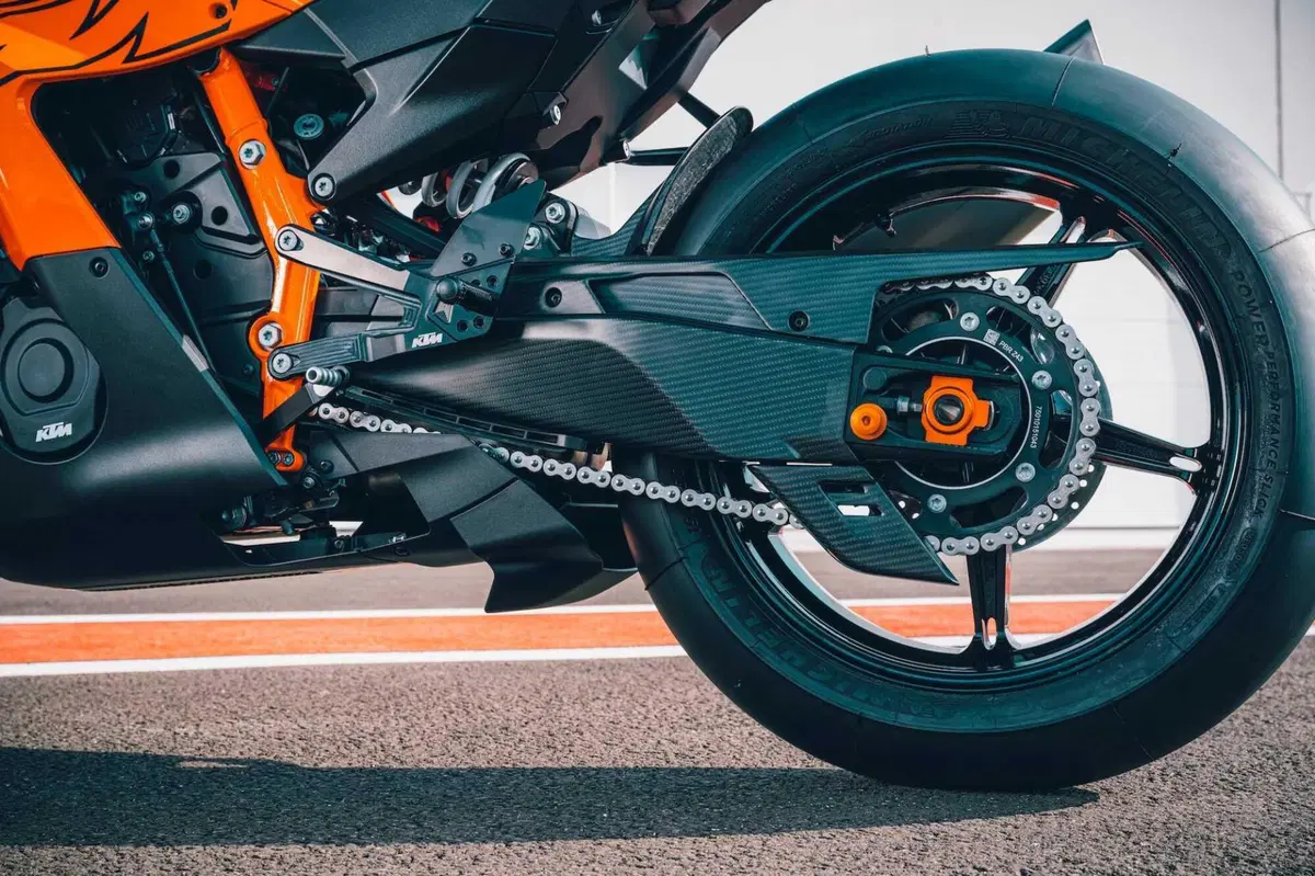 KTM 990 RC R (7)