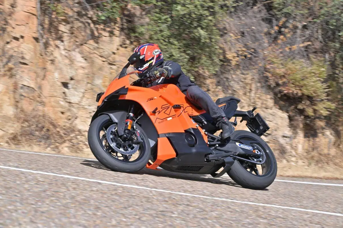 KTM 990 RC R (10)
