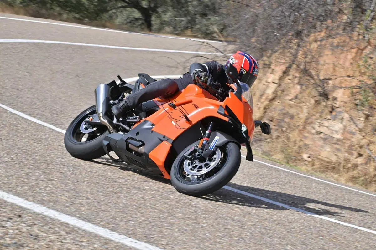 KTM 990 RC R (11)