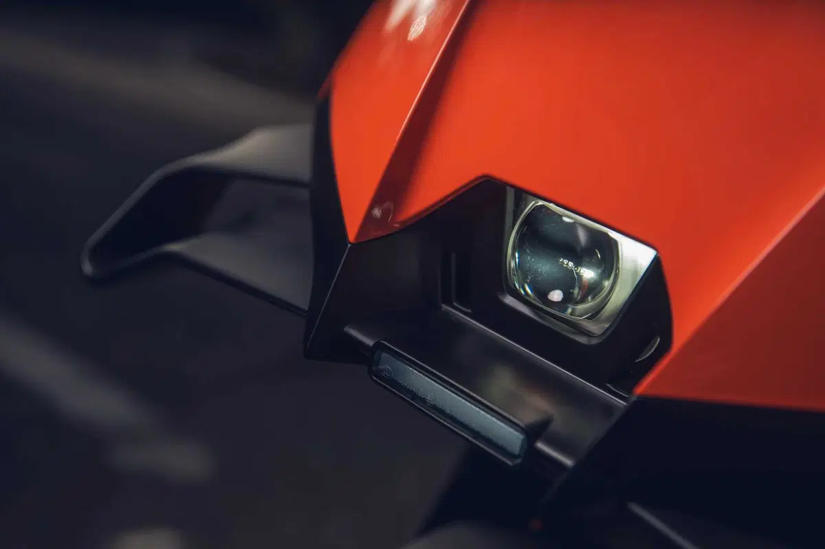 KTM 990 RC R: si torna alle sportive (4)