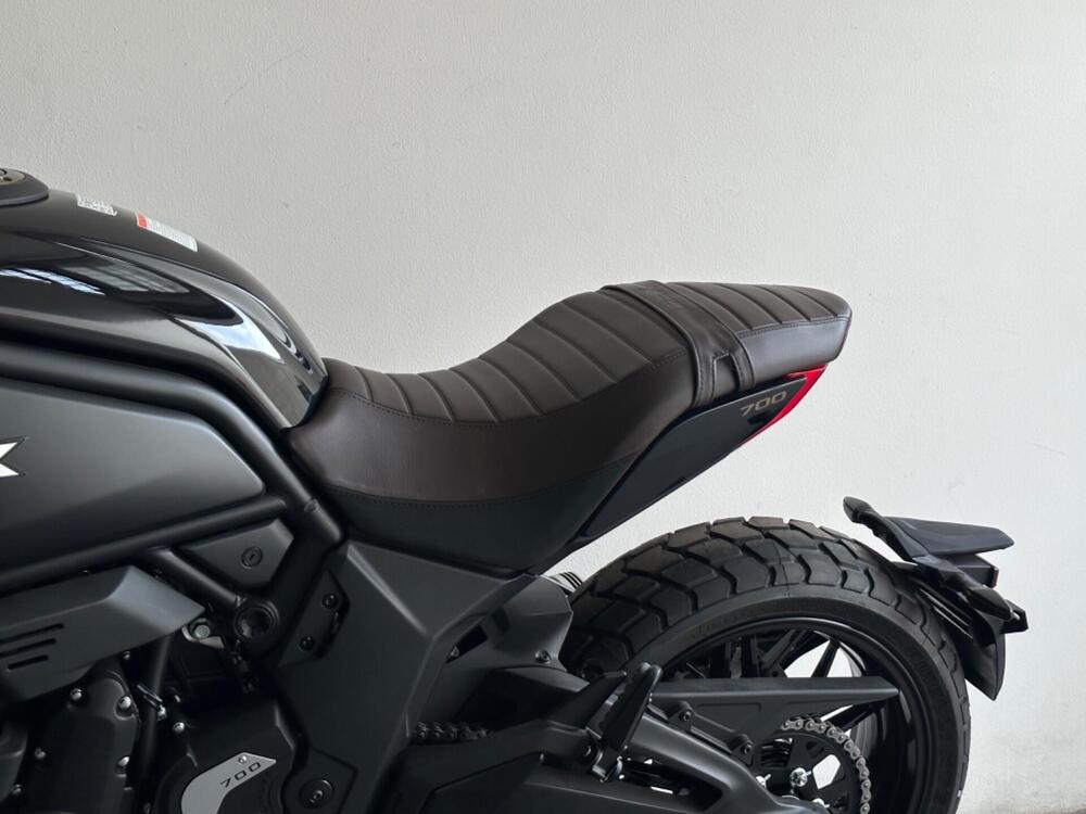 CFMOTO 700CL-X Heritage (2021 - 25) (3)