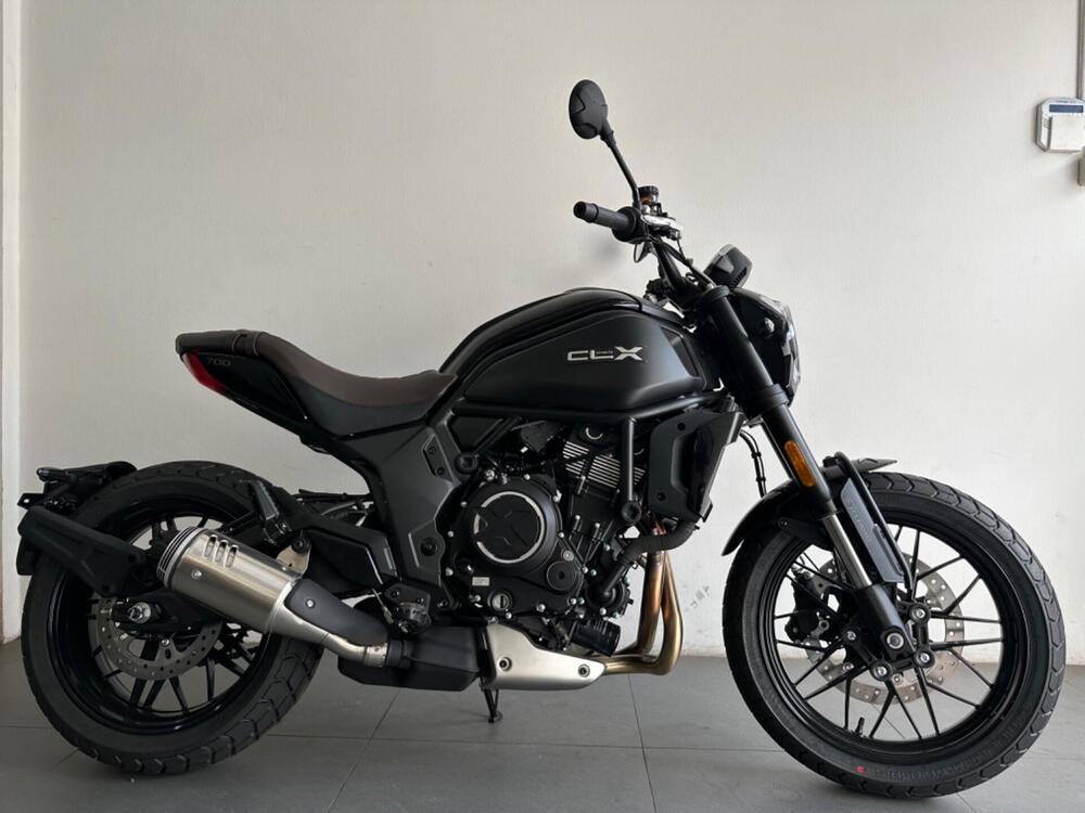 CFMOTO 700CL-X Heritage (2021 - 25)