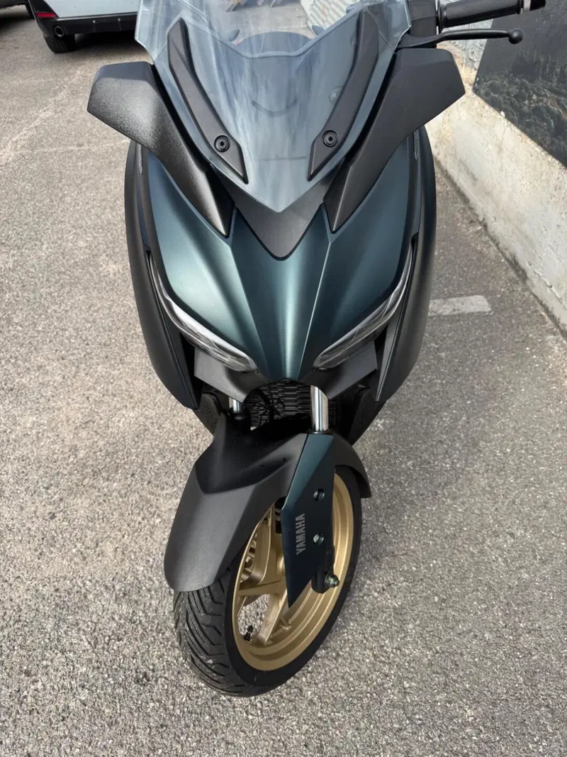 Yamaha X-Max 300 Tech Max (2021 - 24) (3)