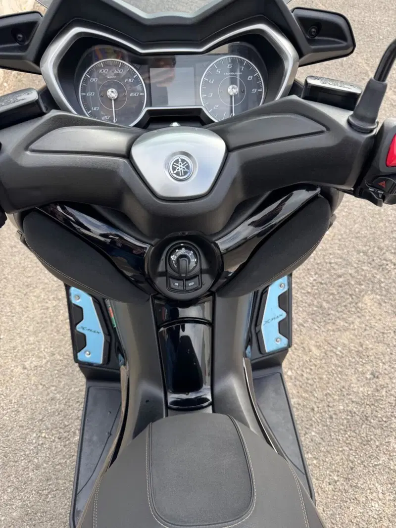 Yamaha X-Max 300 Tech Max (2021 - 24) (6)