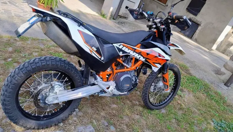 KTM 690 Enduro R (2012 - 17) (2)