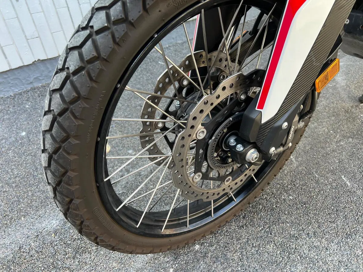 Honda Africa Twin CRF 1100L (2022 - 23) (19)
