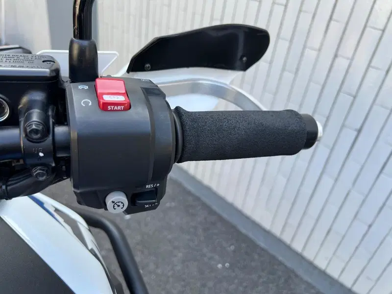 Honda Africa Twin CRF 1100L (2022 - 23) (11)