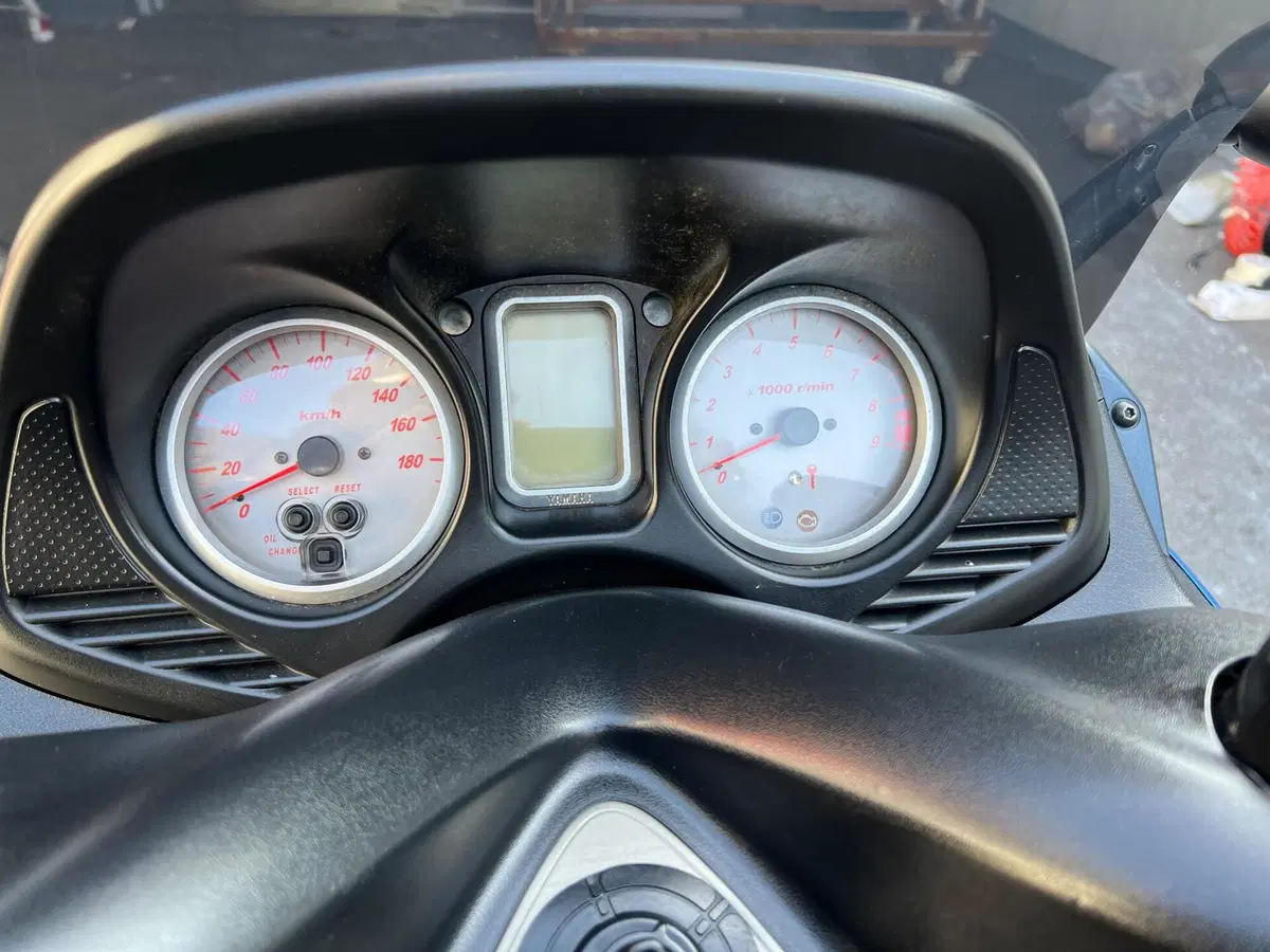 Yamaha T-Max 500 (2004 - 07) (5)