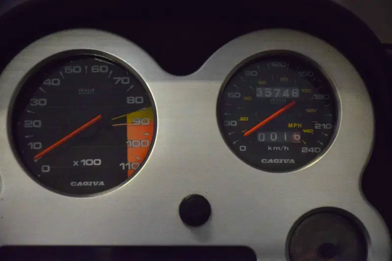 Cagiva Alazzurra 650 (10)