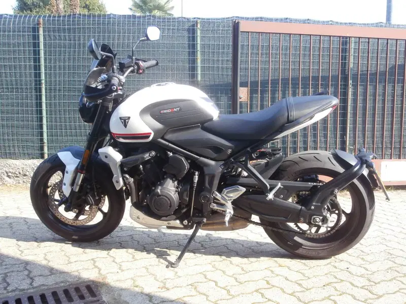 Triumph Trident 660 (2021 - 24) (3)