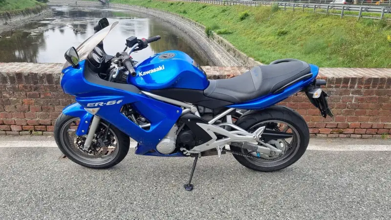 Kawasaki ER-6F (2006 - 08)