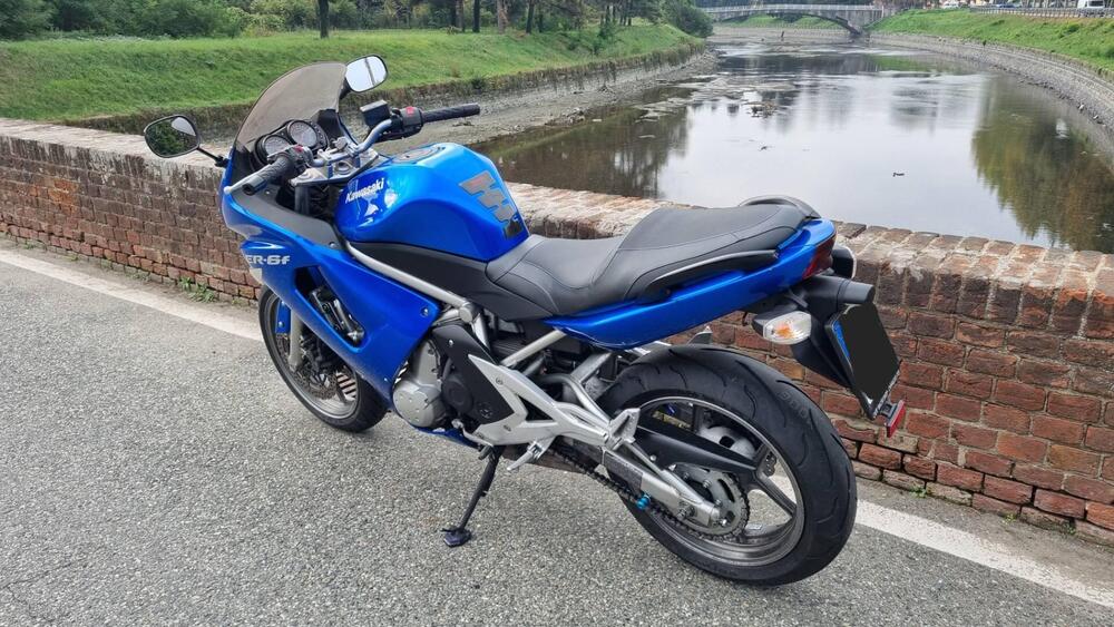 Kawasaki ER-6F (2006 - 08) (2)