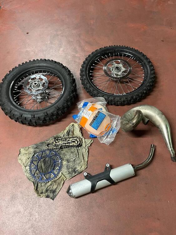 Husqvarna TE 300 (2015) (4)