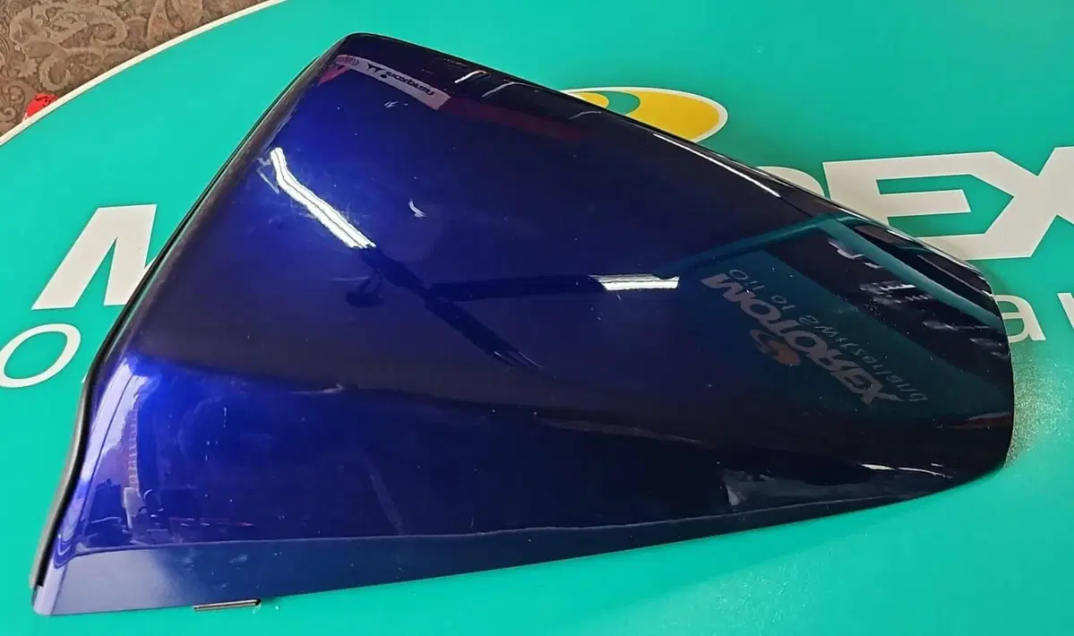 Unghia monoposto VFR 800 BLU Honda