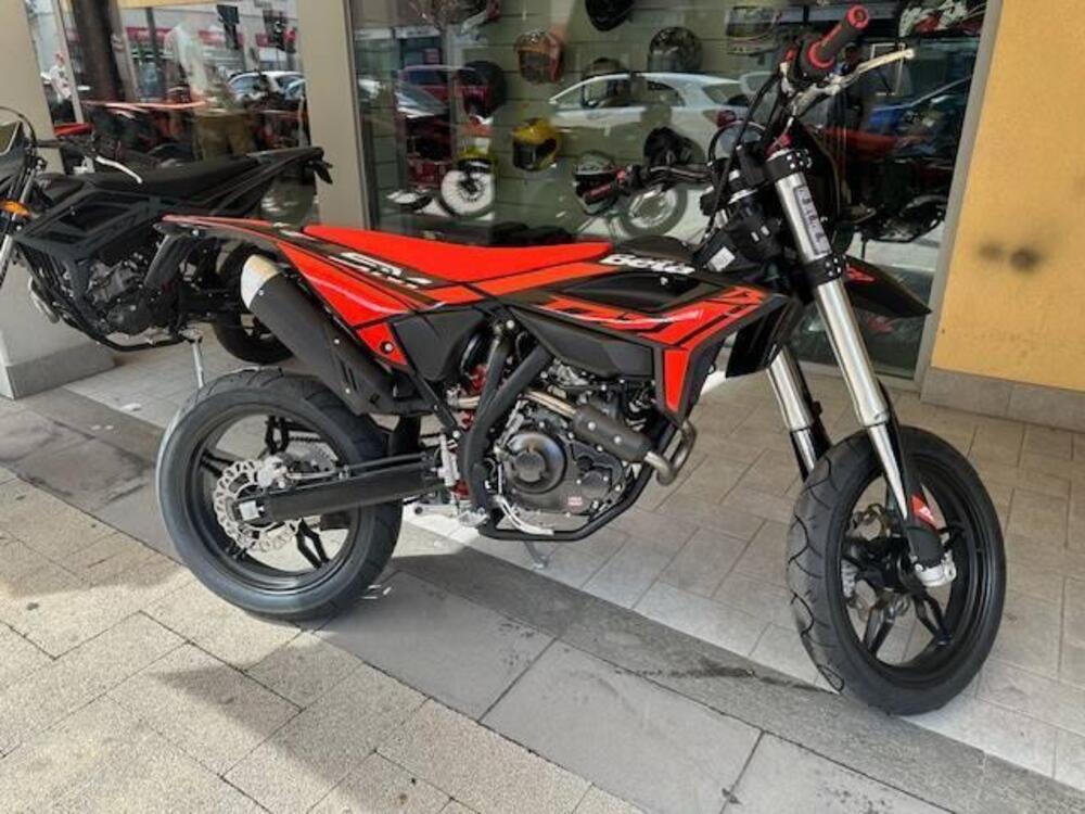 Betamotor RR 125 4T Motard T (2025) (2)