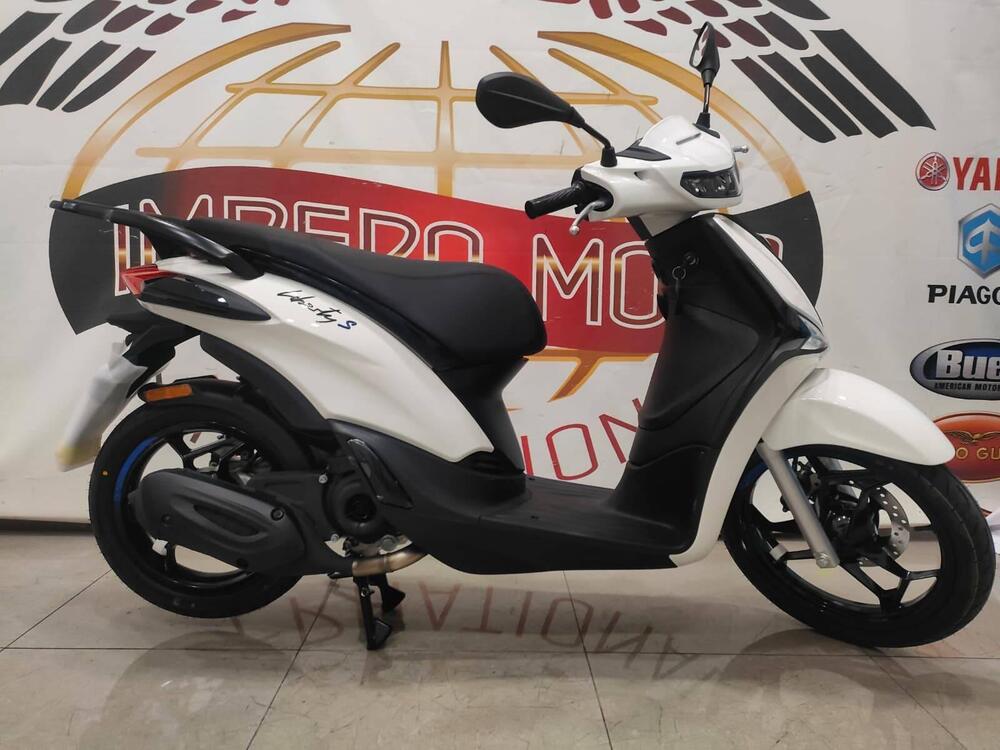 Piaggio Liberty 50 S RST (2025) (2)