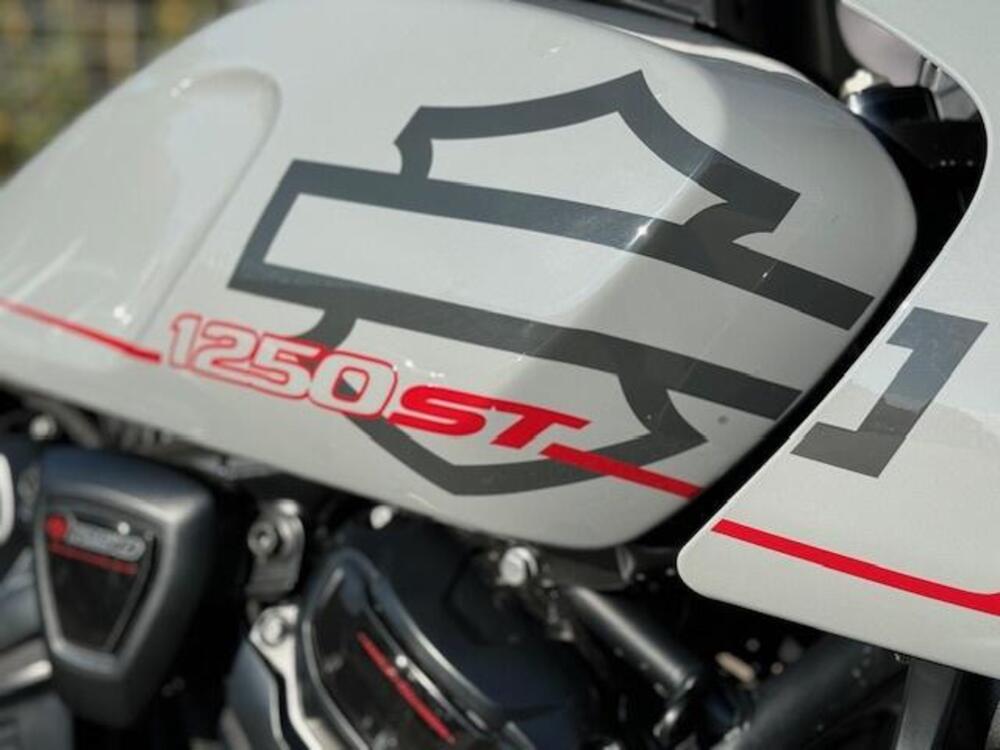 Harley-Davidson Pan America 1250 ST (2025) (2)