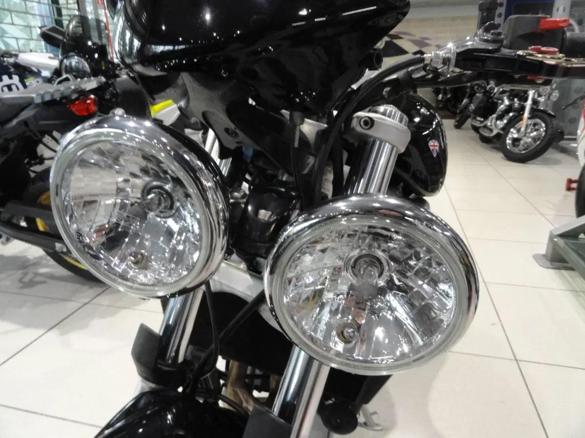 Triumph Speed Triple 955 (1998 - 01) (12)