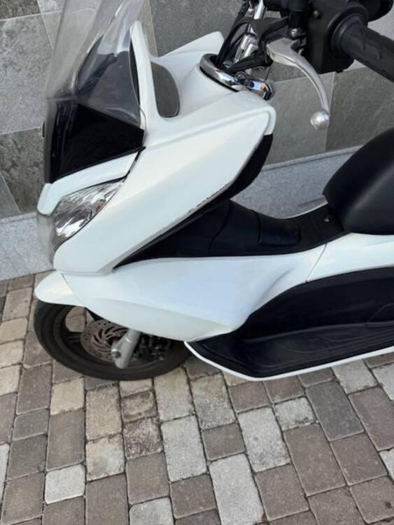 Honda PCX 125 (2009 - 13) (4)