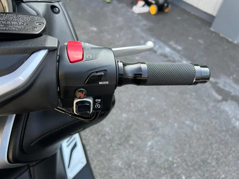 Yamaha T-Max 530 SX (2017 - 19) (10)